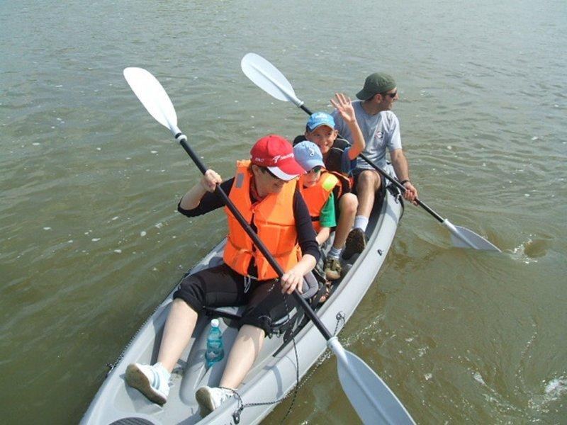 Ture cu canoe pentru familii pe Neajlov