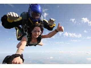 Skydiving salt cu parasuta in Constanta 