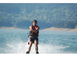 Schi nautic pe lacul Bicaz