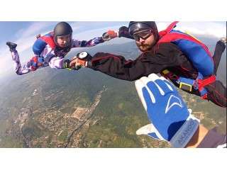 Skydiving salt cu parasuta in Satu-Mare