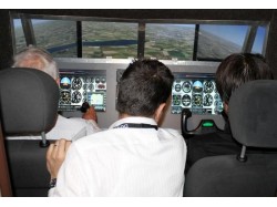 Experienta de zbor pe simulatorul unui avion de linie in Constanta - 60 minute