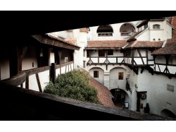 Pranz Regal la Castelul Bran si limuzina