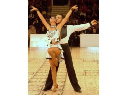 Lectie de salsa pentru cupluri in Iasi