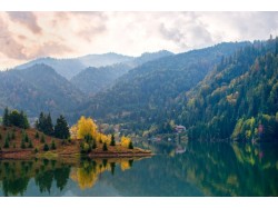 Zbor de placere cu avionul deasupra lacului Colibita