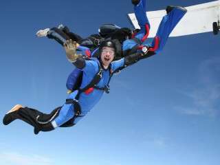 Skydiving in Bucharest
